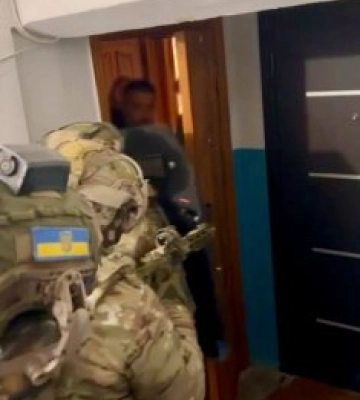 Поліцейські затримали чоловіка, причетного до вибуху на «Укрпошті» у Солом’янському районі столиці