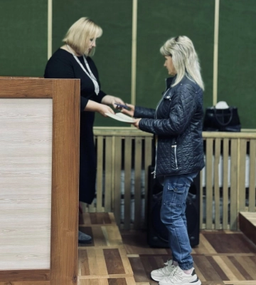 Двом захисникам з Уманщини присвоїли нагороди. Відзнаки вручили рідним