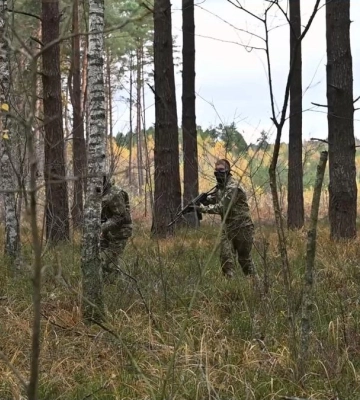 Патріотичний вишкіл "Воїн-Вовкулака" для ліцеїстів організували бійці ССО на Рівненщині