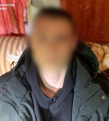 Годами насиловал братьев и сестру: 18-летнего приговорили на Харьковщине