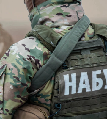 НАБУ показало, с помощью хакеров захватывали недвижимость в центре Киева