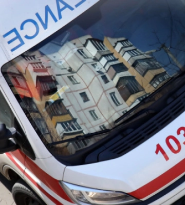 Через ворожу атаку у Дніпрі постраждали двоє людей, пошкоджені понад десять будинків