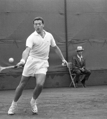 Двічі перемагав на Roland Garros. Пішов з життя легендарний італійський тенісист