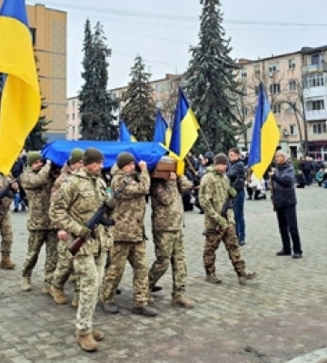 У Ковелі провели в останню дорогу 18-річного Захисника Дмитра Приймачука 