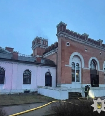 У Чернівцях затримали 35-річного місцевого, якого підозрюють у коригуванні ракетно-дронових атак РФ по області