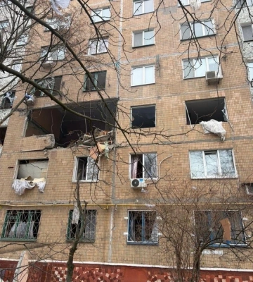 Оккупанты обстреляли многоэтажку в Краматорске, есть раненые
