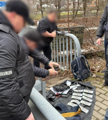 Суддю Воловецького райсуду Закарпатської області Олександра Пелиха викрили на одержанні хабаря