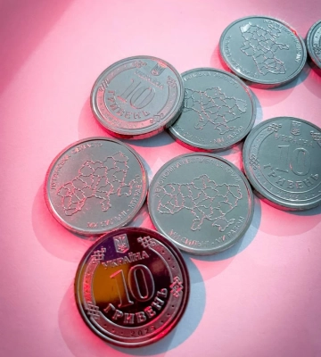 НБУ презентував нові монети номіналом 10 грн, присвячені територіальній цілісності України