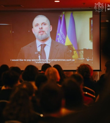 «Об’єднані світлом: вільні та незборимі»: запорізька молодь долучилася до всеукраїнського форуму