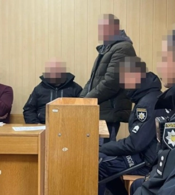Суд взяв під варту поліцейського, який збив на смерть двох 17-річних сестер на Полтавщині
