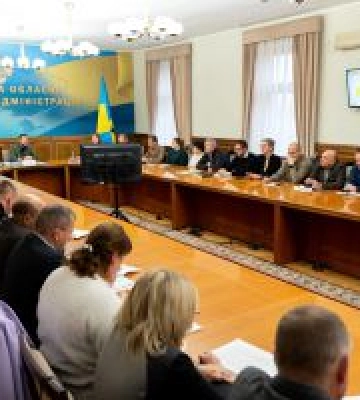 Микола Калашник провів нараду з керівниками громад Київщини щодо використання субвенцій