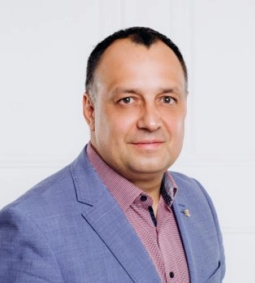 Україна на межі: закарпатський депутат Володимир Чубірко вимагає негайного відновлення роботи Верховної Ради