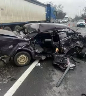 На трасі Київ-Чоп у Рівненському районі сталася потрійна ДТП
