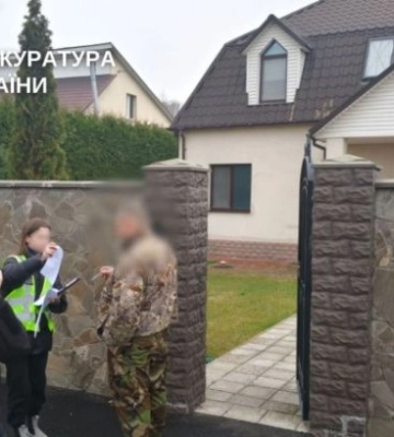 Самострой на коммунальной земле: киевлянину объявлено подозрение
