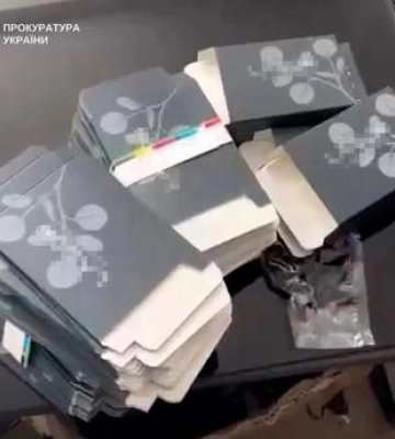 Понад 3,6 тисячі пачок без акцизу: у Полтаві викрили підпільне виробництво тютюну для кальянів