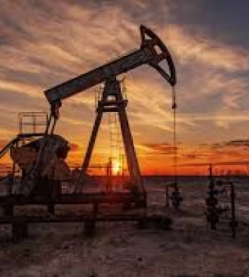 Цены на нефть катятся вниз на фоне мирных переговоров по Украине
