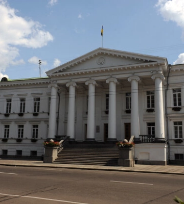 Полтавская мэрия заплатила миллионы за подозрительные юридические услуги
