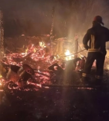 На Олександрівщині горіла господарча споруда