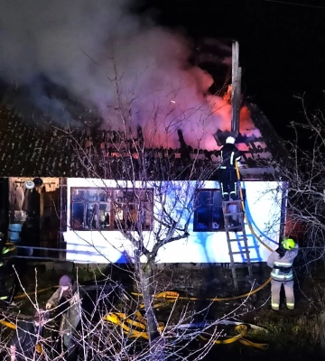 На Волині рятувальники ліквідували пожежу в житловому будинку