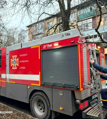 Ранкова пожежа у Харкові: загинула жінка, врятовано 10 людей