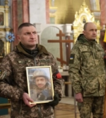 У Луцьку попрощалися із загиблим військовослужбовцем Сергієм Коровіцьким