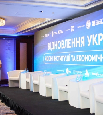 Розвиток прифронтових областей: голова Миколаївської ОВА Кім долучився до форуму «Відновлення України»