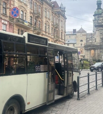 У Львові автобус №99 курсуватиме взимку лише під час масових заходів у Шевченківському гаю