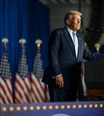 Удар по Одесі, вибухи у РФ, заяви Трампа про війну: головне за ніч