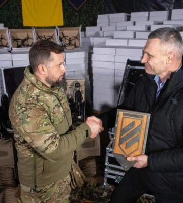 Київ передав бійцям 3 армійського корпусу ще понад 10 тисяч дронів різного типу, - Кличко