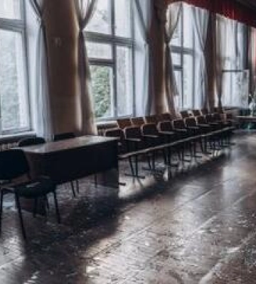 У Кременчуці відновлять заклади освіти, які постраждали від вибухових хвиль