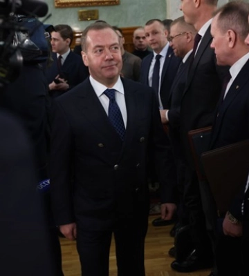 Медведев пригрозил ЕС войной из-за активов РФ