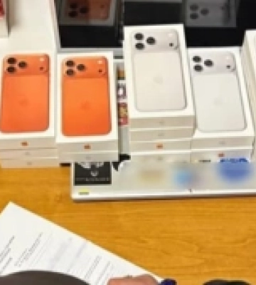 Жителька Любомля намагалася незаконно ввезти в Україну 23 iPhone 17 Pro Max