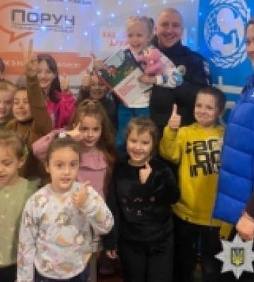 У Великоолександрівській громаді Херсонщини поліцейські пояснили дітям, як уберегтися від мін