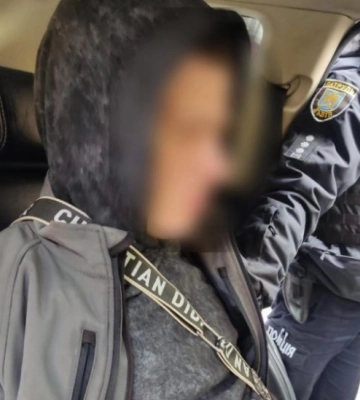 Поліція затримала ймовірного зловмисника, який напав з ножем на чоловіка в центрі Львова