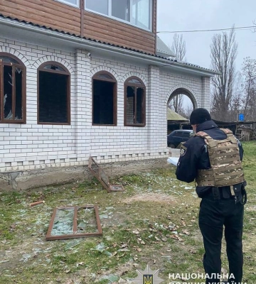 На Чернігівщині загарбники вдарили по деревообробному підприємству, двоє поранених