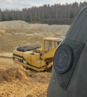 На Волині виявили масштабний незаконний видобуток піску: справу передали поліції
