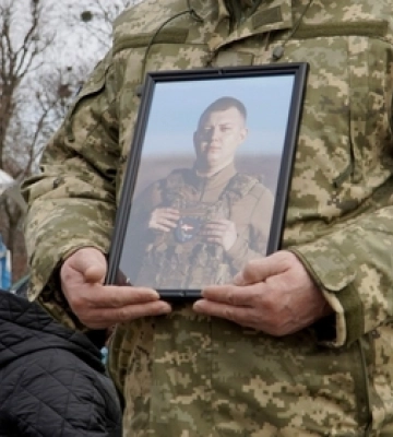 Володимир попрощався із 22-річним захисником Дмитром Корнійчуком 