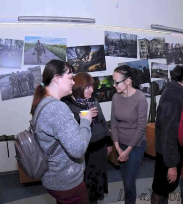 В Харькове открылась фотовыставка о российско-украинской войне
