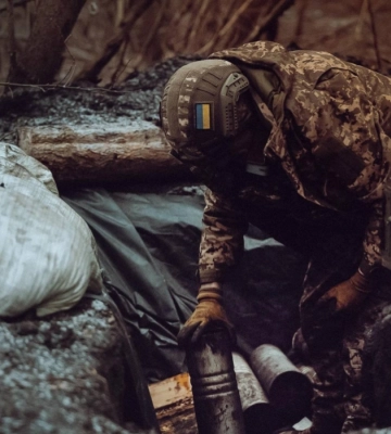 Ворог намагається обійти Покровськ із флангів, оточення міста немає – Ласійчук
