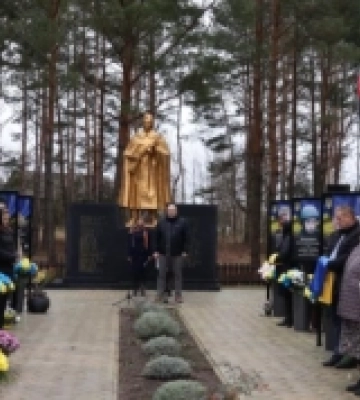У селі на Волині відкрили Алею Героїв