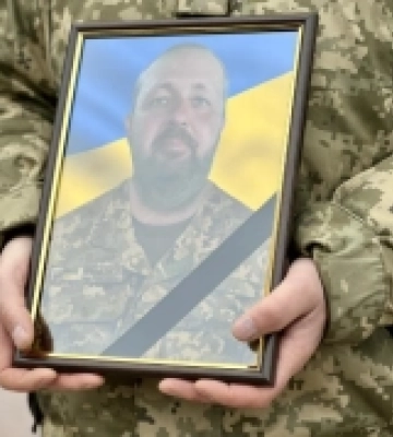 «На Щиті»: у Рівному попрощалися із захисником України – Максимом Лугініним