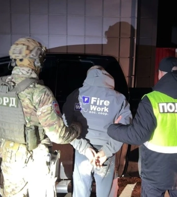 У Вінниці затримано підприємця, якого підозрюють у розбещені 12-річної дівчинки