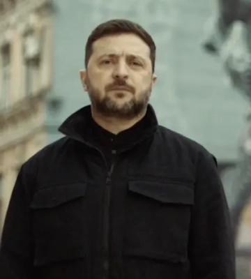 “Спасибо всем, кто изменил свою жизнь, чтобы жизнь неизменно была в Украине”: поздравление президента с Днем Вооруженных сил (ВИДЕО)