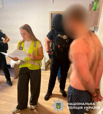У Києві судитимуть двох шахраїв, які під виглядом ремонту комп’ютерів ошукали кількох пенсоінерів. ФОТО
