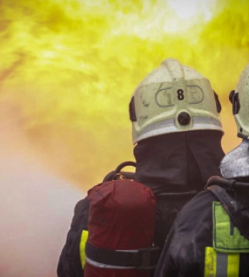 Рятувальники Львівщини гасять пожежі, які виникли після нічної атаки РФ