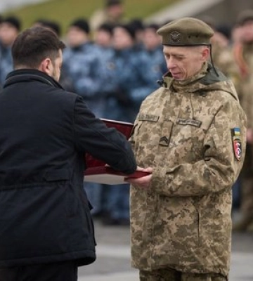 Зеленський присвоїв звання Героя України бойовому медику, який провів на позиції 471 день