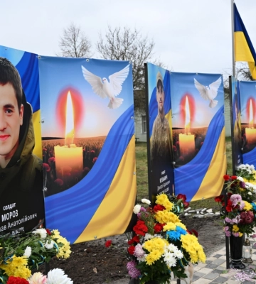 У Монастирищенській громаді відкрили Алею Слави на честь загиблих воїнів