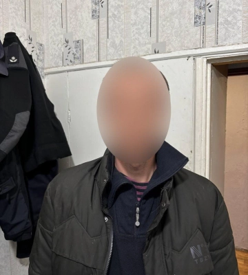 На Дніпропетровщині повідомлено про підозру рецидивісту, який жорстоко пограбував жінку