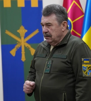 Одіозного ексміністра Кузьмука після скандалу звільнили з посади радника командувача Сил ТрО