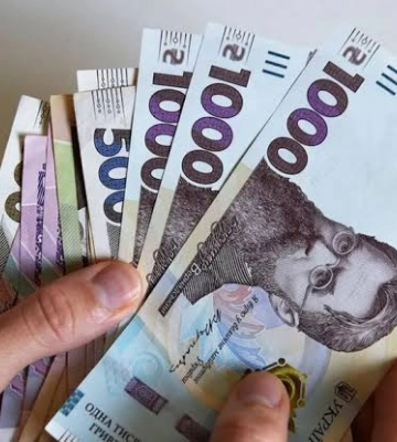 Майже двом десяткам переселенців призначили виплати від Рівненської громади